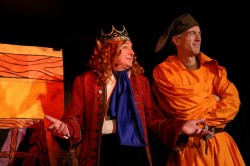 Snow White and the Seventh Dwarf, A Play, a Pie and a Pint