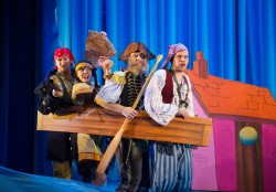 Peter Pan Goes Wrong